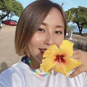 Meet your Posher, Ying